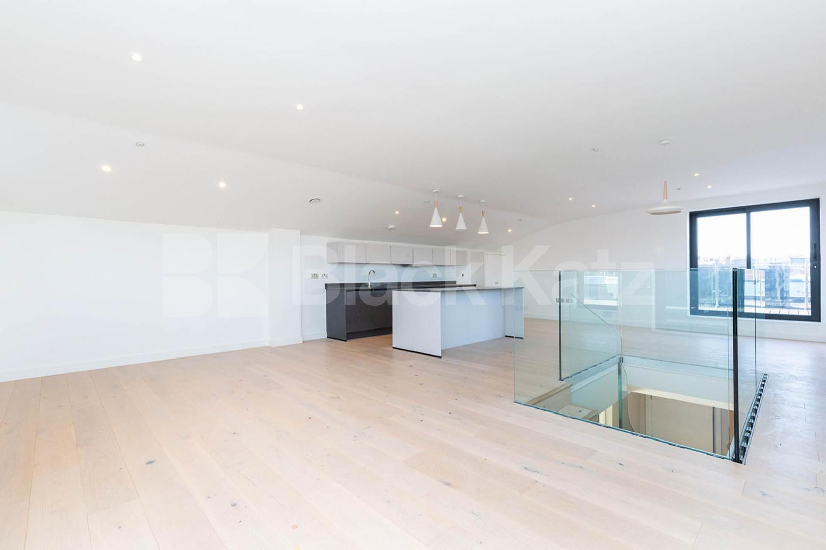 1,266 square foot Penthouse two bedroom and two bathrooms with a 180 degree view Tottenham Lane, Crouch End
